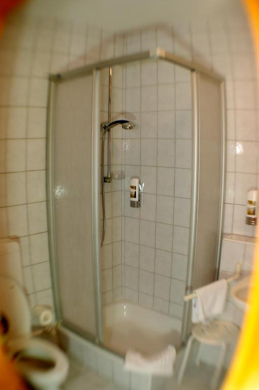 Gasthof Zum Kauzen Ochsenfurt Ruang foto